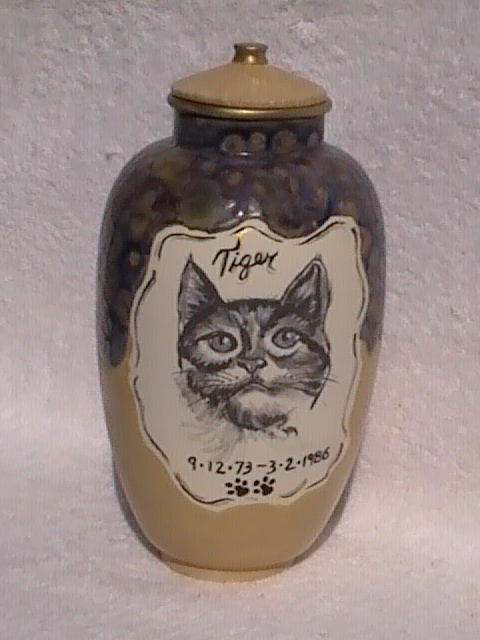 cremation-urn-pet-urn-cat-urn-dog-urn-portrait