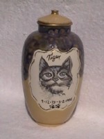 Pet portraits urns from $99 down